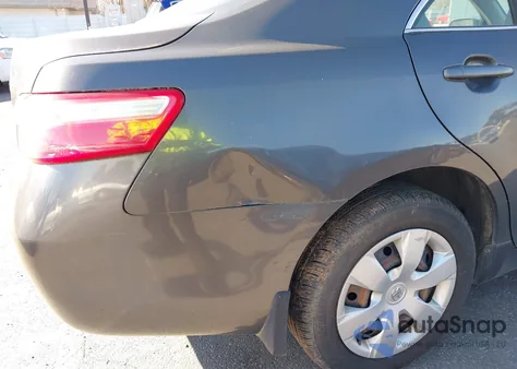 2009 Toyota Camry Le z USA, uszkodzony, nr VIN 4T4BE46K39R051140